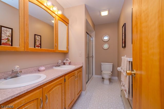 675 Raritan Rd 12, Clark Twp., NJ 07066