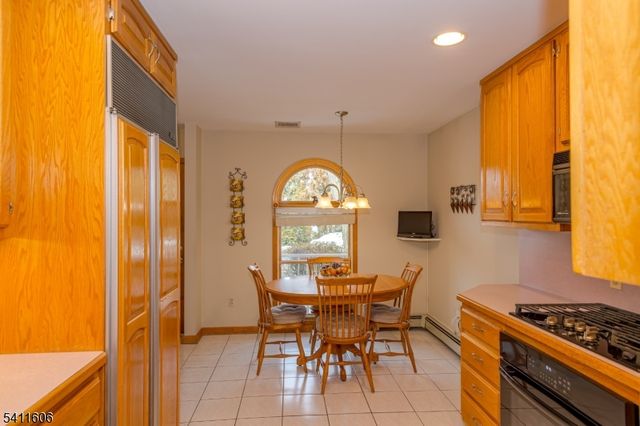 675 Raritan Rd 12, Clark Twp., NJ 07066