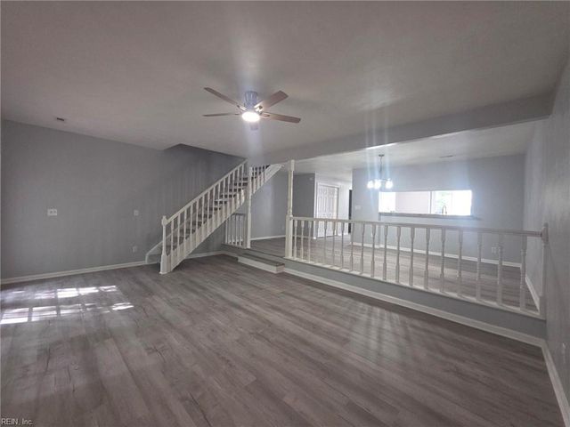 812 S Lake CIR, Chesapeake, VA 23322