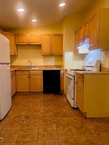 5963 Moss Drive, Forest Park, GA 30297