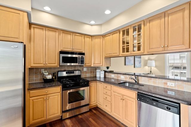 72 Exchange St 1, Waltham, MA 02451