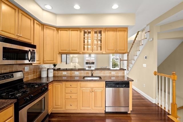 72 Exchange St 1, Waltham, MA 02451