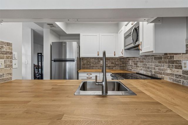 5156 SUNRIDGE PALMS DRIVE, Tampa, FL 33617