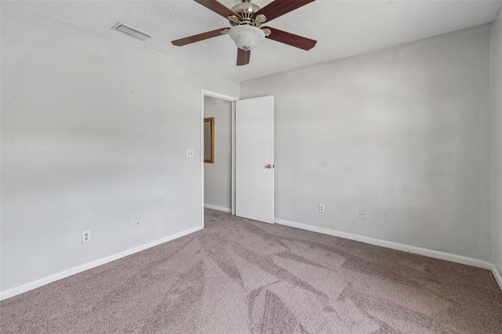 Image 33 of property listing at 5156 SUNRIDGE PALMS DRIVE, Tampa, FL 33617