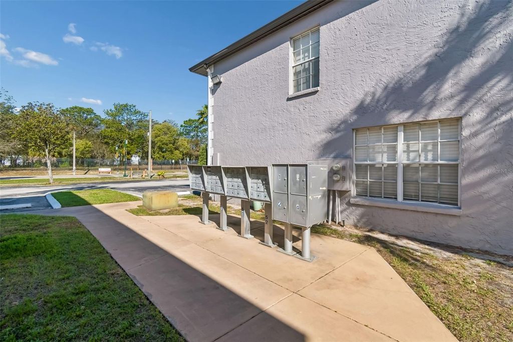 Image 48 of property listing at 5156 SUNRIDGE PALMS DRIVE, Tampa, FL 33617
