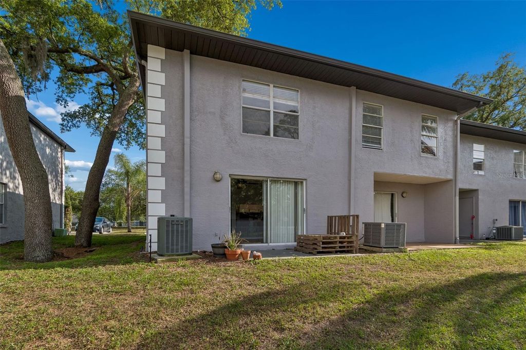 Image 56 of property listing at 5156 SUNRIDGE PALMS DRIVE, Tampa, FL 33617