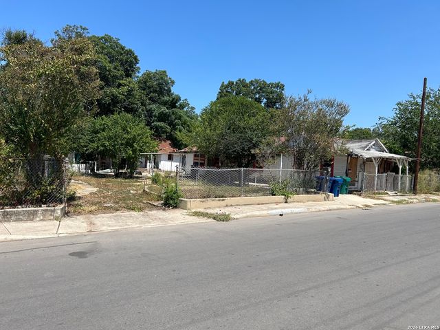 211 Mercedes, San Antonio, TX 78207
