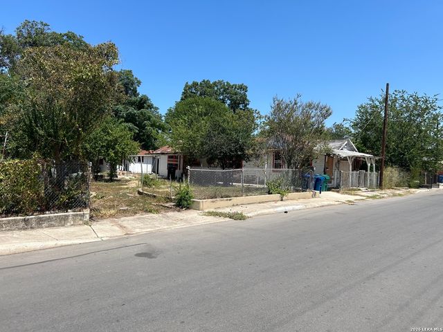 211 Mercedes, San Antonio, TX 78207