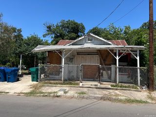 211 Mercedes, San Antonio, TX 78207