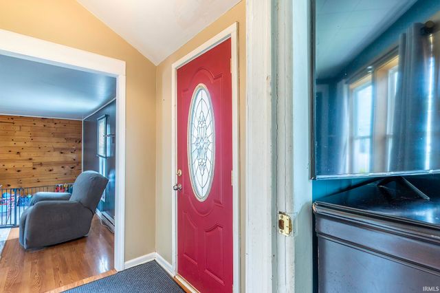 195 E Chestnut Street, Waterloo, IN 46793