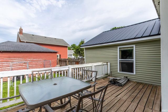 195 E Chestnut Street, Waterloo, IN 46793