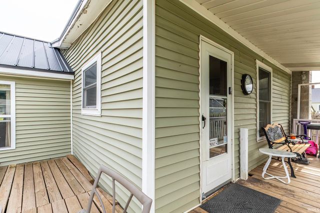 195 E Chestnut Street, Waterloo, IN 46793