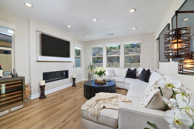 891 Cayley Ave, San Marcos, CA 92069