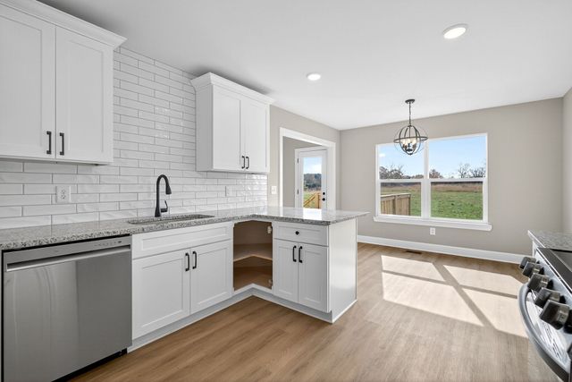 794 C Rody Rd, Mcminnville, TN 37110