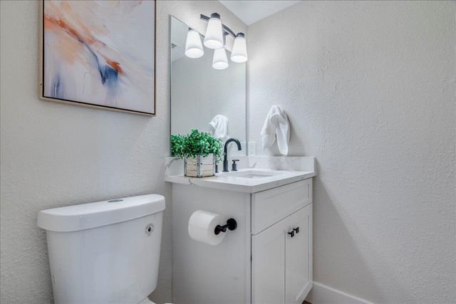 11301 JOLLYVILLE RD F2, Austin, TX 78759