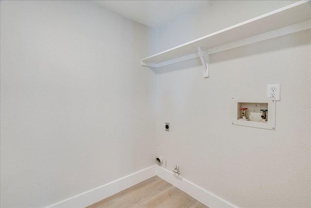 11301 JOLLYVILLE RD F2, Austin, TX 78759