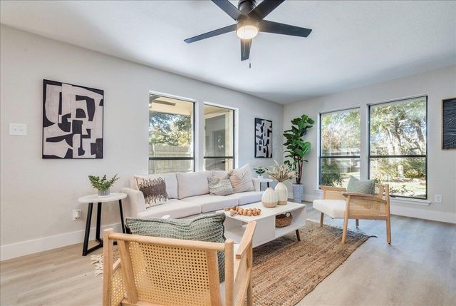 11301 JOLLYVILLE RD F2, Austin, TX 78759