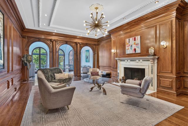 260 Beacon 4, Boston, MA 02116