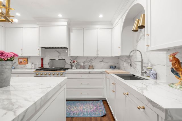 260 Beacon 4, Boston, MA 02116
