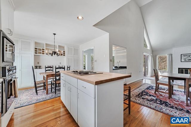 304 CLUB RD, Louisa, VA 23093
