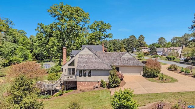 304 CLUB RD, Louisa, VA 23093