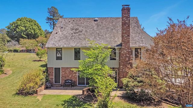 304 CLUB RD, Louisa, VA 23093