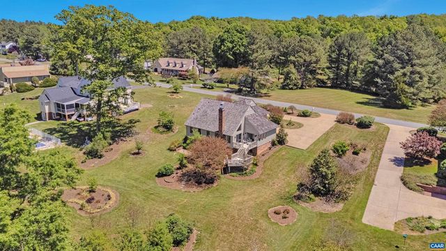 304 CLUB RD, Louisa, VA 23093