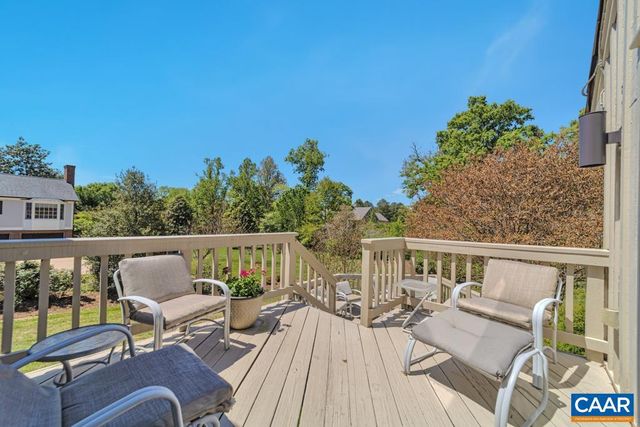 304 CLUB RD, Louisa, VA 23093