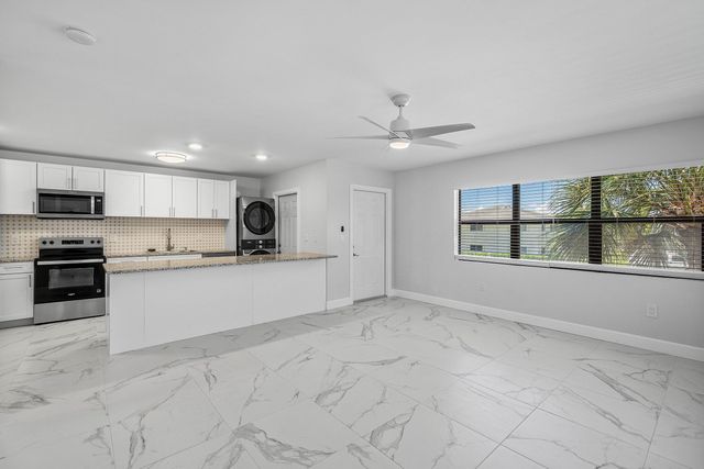 240 SW 7th Street 11, Boca Raton, FL 33432