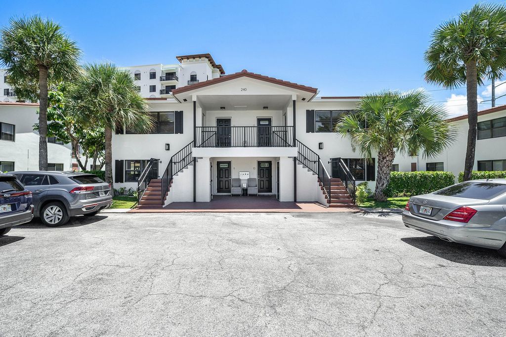 240 SW 7th Street 11, Boca Raton, FL 33432
