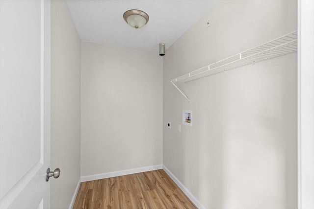 393 Court St 5, Plymouth, MA 02360