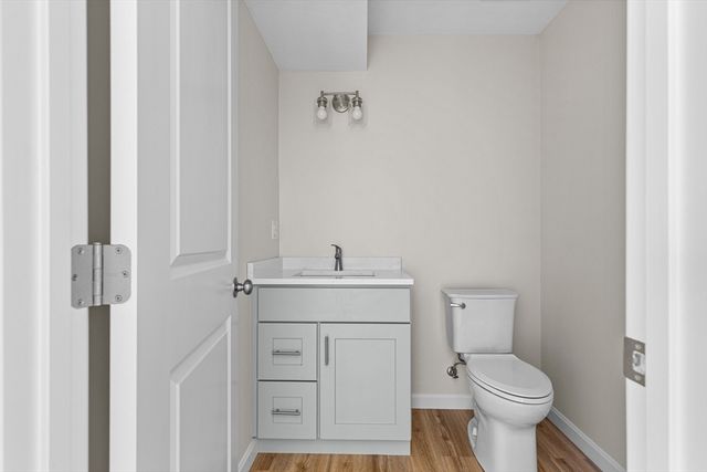 393 Court St 5, Plymouth, MA 02360