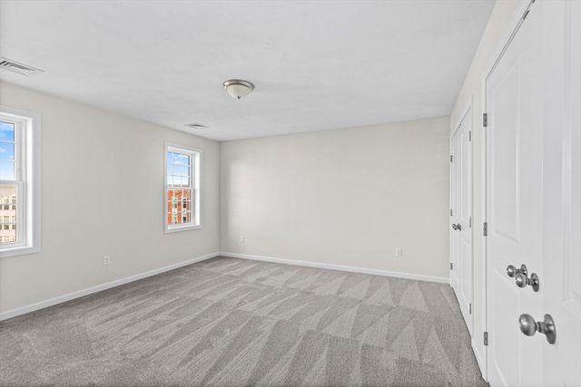 393 Court St 5, Plymouth, MA 02360