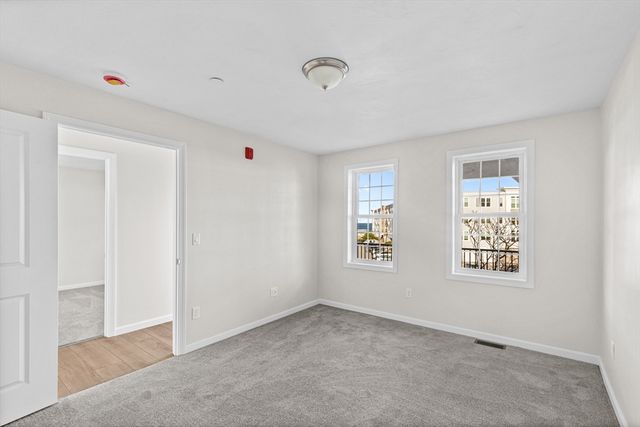 393 Court St 5, Plymouth, MA 02360
