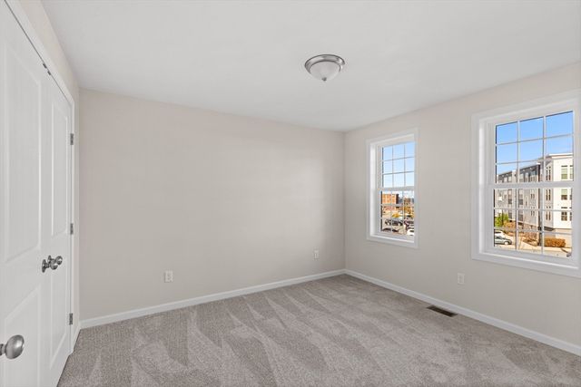 393 Court St 5, Plymouth, MA 02360
