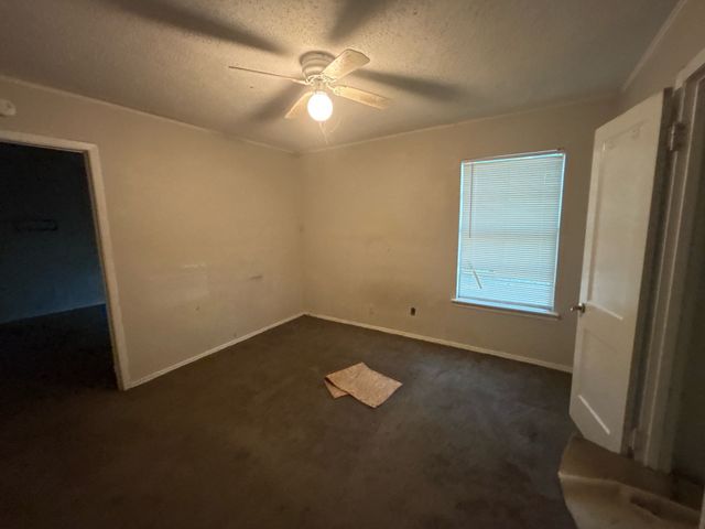 2934 Kirven Street, Dallas, TX 75227