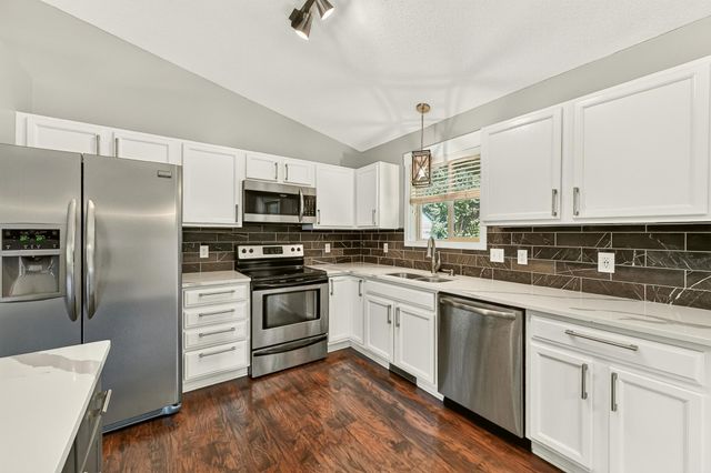 1034 14th Avenue SW, Rochester, MN 55902