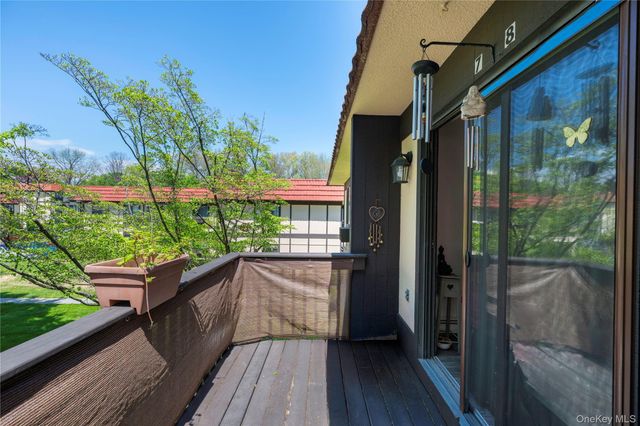 7 Loudon Drive 8, Fishkill, NY 12524