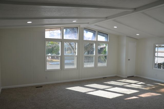 2400 W Midvalley Avenue S8, Visalia, CA 93277