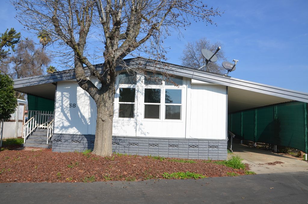 2400 W Midvalley Avenue S8, Visalia, CA 93277