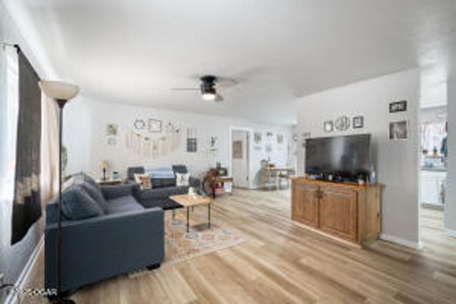 246 Hillcrest Drive, Neosho, MO 64850