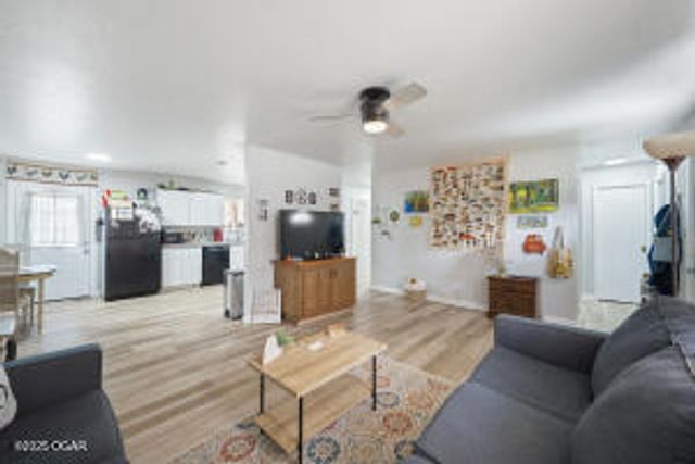 246 Hillcrest Drive, Neosho, MO 64850