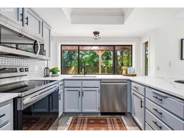 1431 Nw 19TH St, Gresham, OR 97030