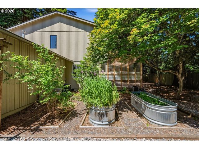 1431 Nw 19TH St, Gresham, OR 97030