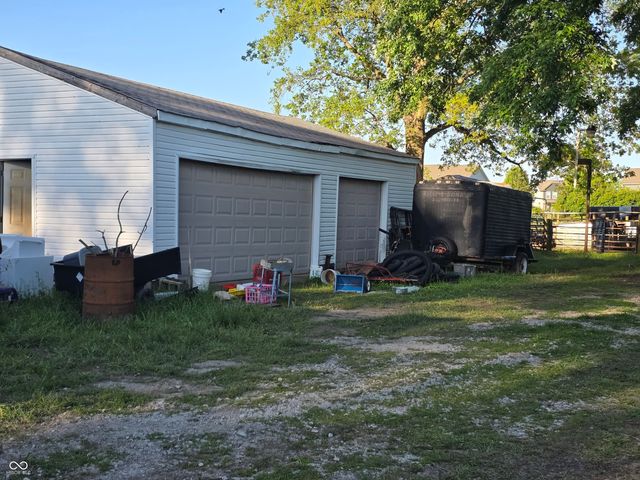 4121 N 400 W, Bargersville, IN 46106