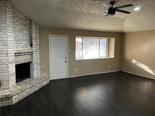 1735 Jo Ann Lane, Sugar Land, TX 77498