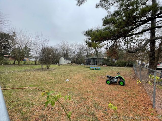 346 W 8th Street, Atoka, OK 74525