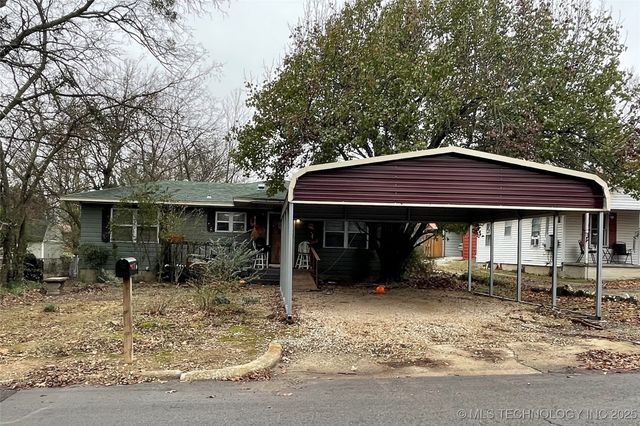 346 W 8th Street, Atoka, OK 74525