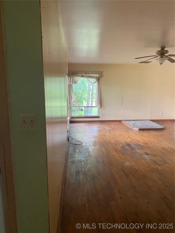 346 W 8th Street, Atoka, OK 74525