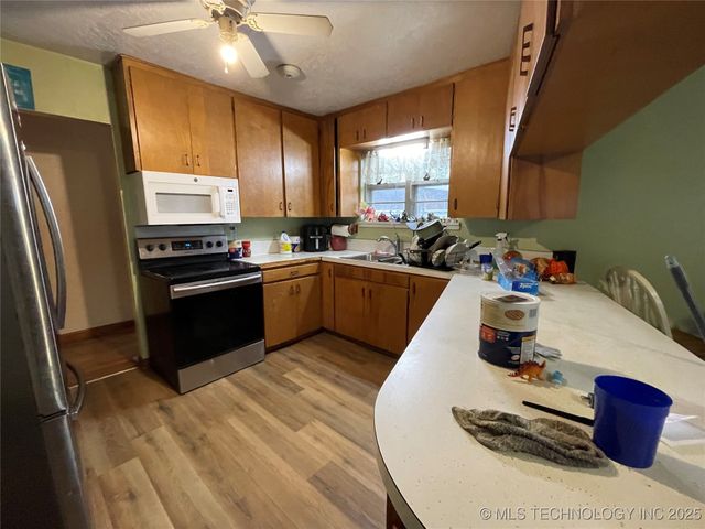 346 W 8th Street, Atoka, OK 74525